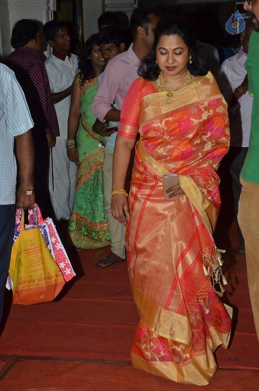 Jayachitra Son Amresh Wedding Reception - 11 / 102 photos