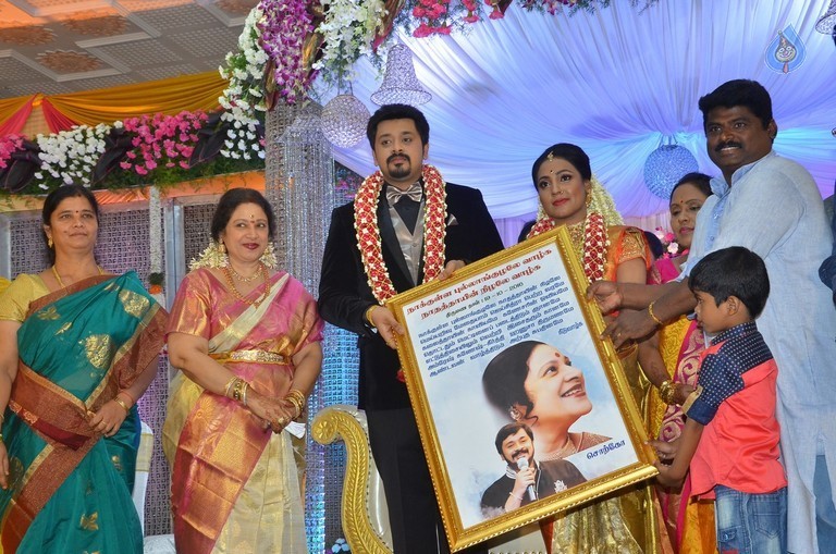 Jayachitra Son Amresh Wedding Reception - 12 / 102 photos