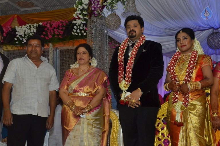Jayachitra Son Amresh Wedding Reception - 15 / 102 photos