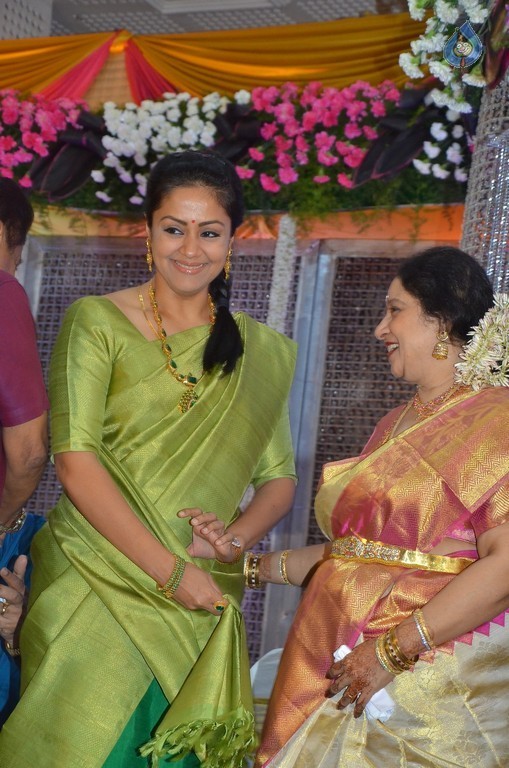 Jayachitra Son Amresh Wedding Reception - 27 / 102 photos