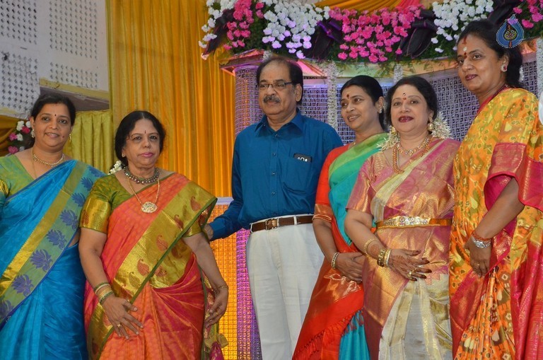 Jayachitra Son Amresh Wedding Reception - 41 / 102 photos
