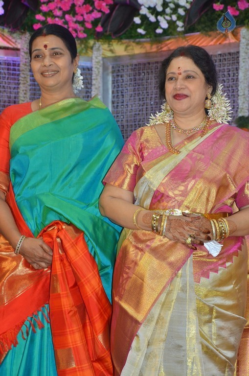 Jayachitra Son Amresh Wedding Reception - 88 / 102 photos