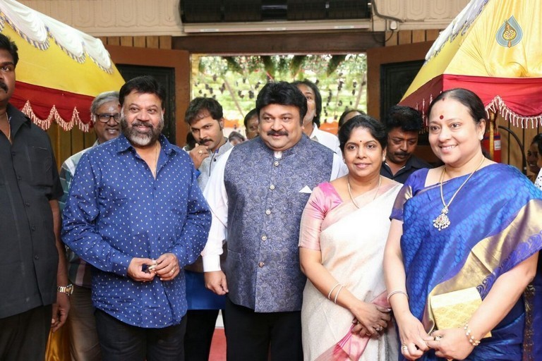 Jayachitra Son Amresh Wedding Reception - 92 / 102 photos