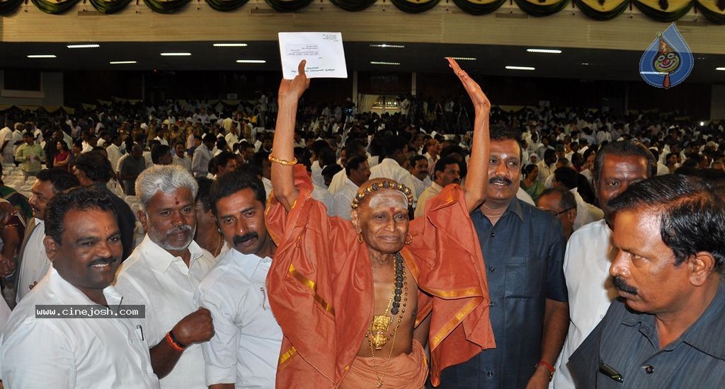 Jayalalitha's Swearing-in Ceremony - 31 / 44 photos