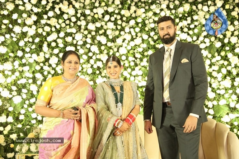 Jayasudha Son Nihar Kapoor Wedding Reception 01 - 18 / 57 photos