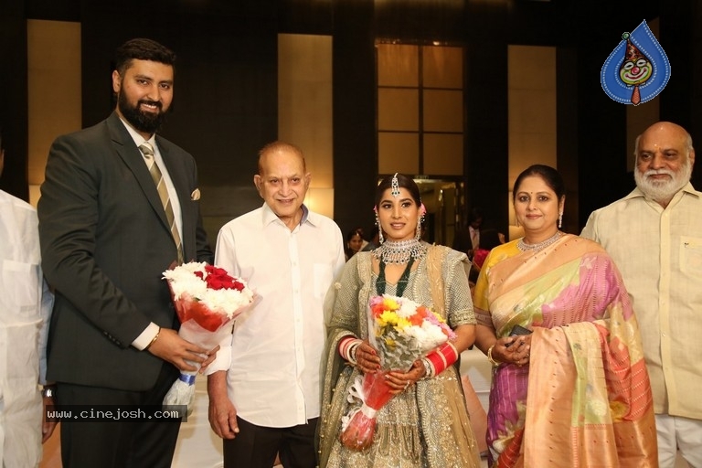 Jayasudha Son Nihar Kapoor Wedding Reception 01 - 25 / 57 photos