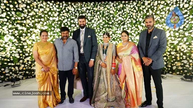 Jayasudha Son Nihar Kapoor Wedding Reception 03 - 14 / 81 photos