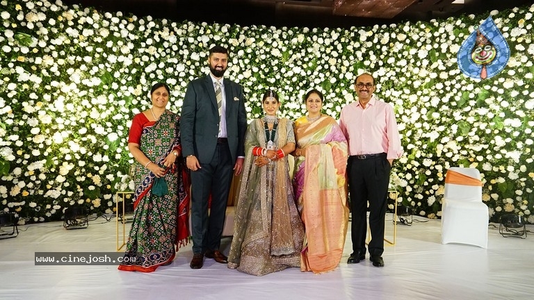 Jayasudha Son Nihar Kapoor Wedding Reception 03 - 15 / 81 photos