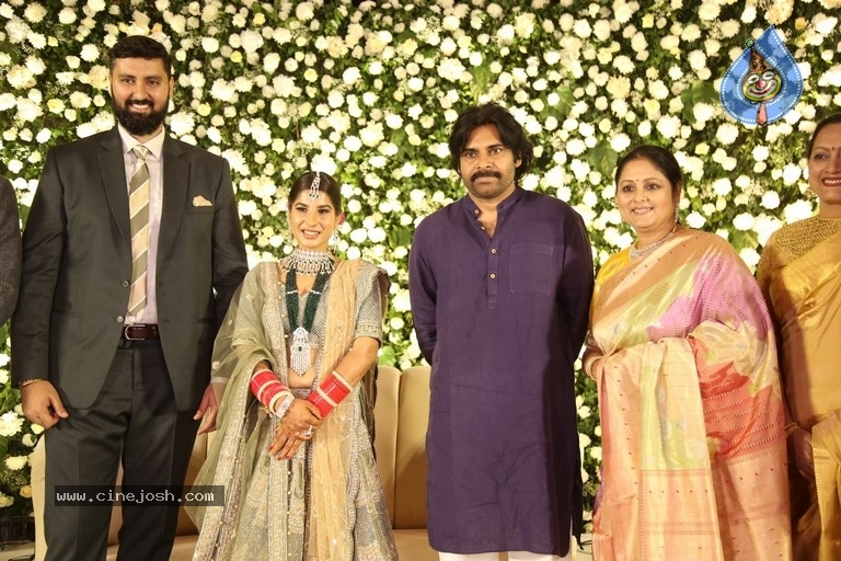 Jayasudha Son Nihar Kapoor Wedding Reception 03 - 16 / 81 photos