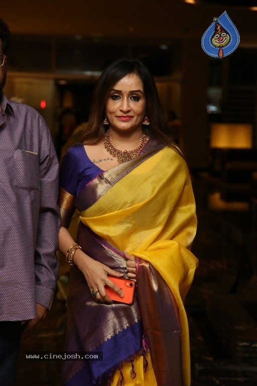 Jayasudha Son Nihar Kapoor Wedding Reception 03 - 32 / 81 photos