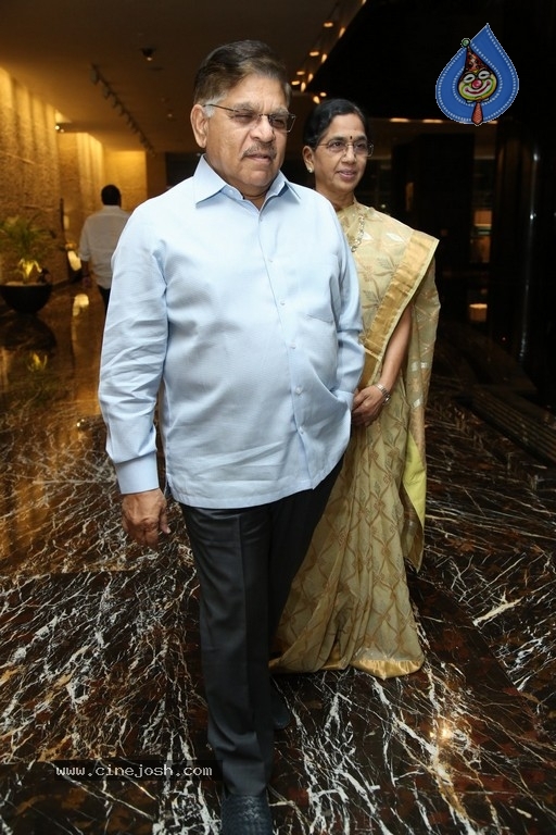 Jayasudha Son Nihar Kapoor Wedding Reception 03 - 57 / 81 photos