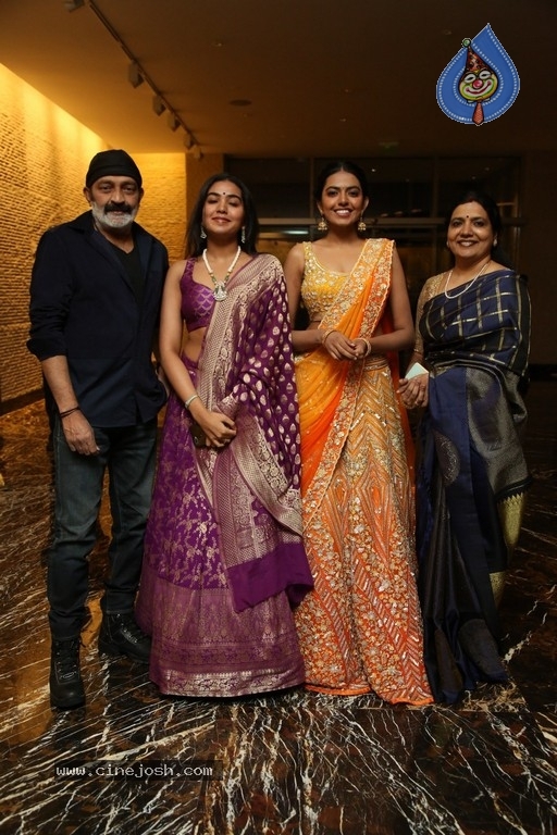 Jayasudha Son Nihar Kapoor Wedding Reception 03 - 72 / 81 photos