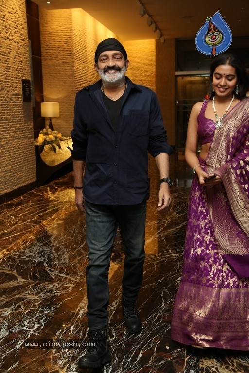 Jayasudha Son Nihar Kapoor Wedding Reception 03 - 75 / 81 photos