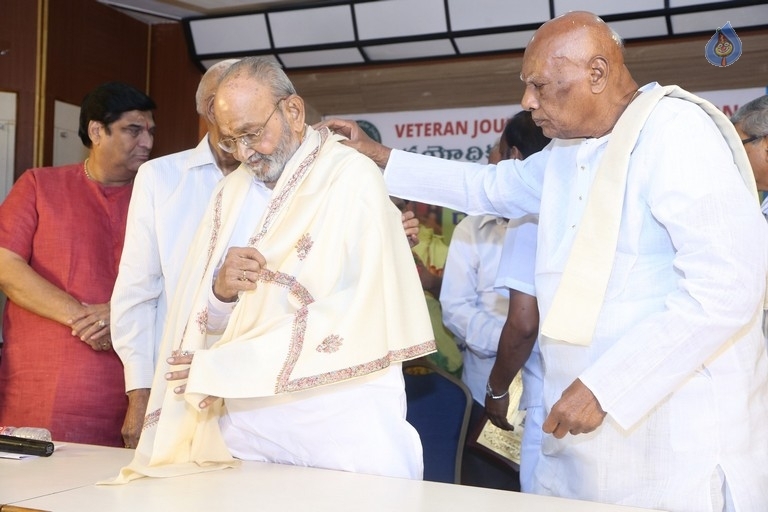 Journalists Association Felicitates Dadasaheb Phalke K Viswanath - 11 / 52 photos