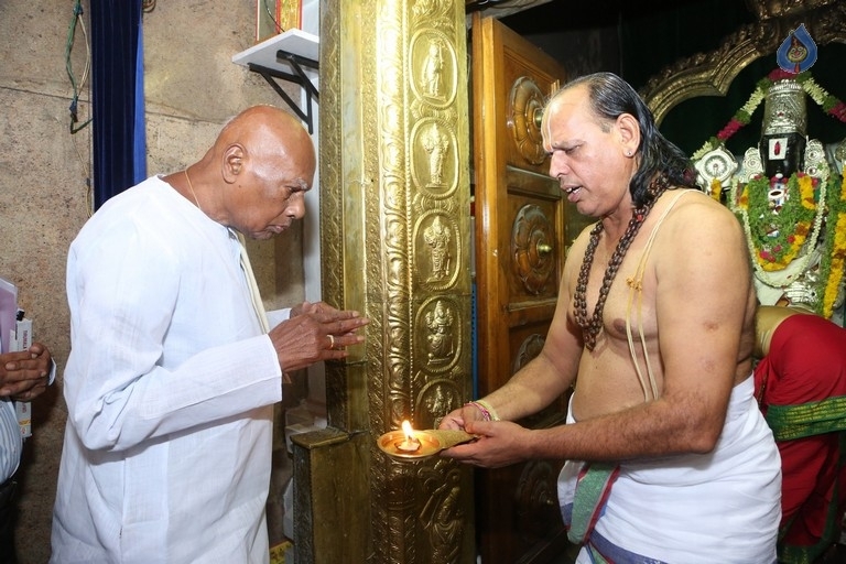 Journalists Association Felicitates Dadasaheb Phalke K Viswanath - 20 / 52 photos