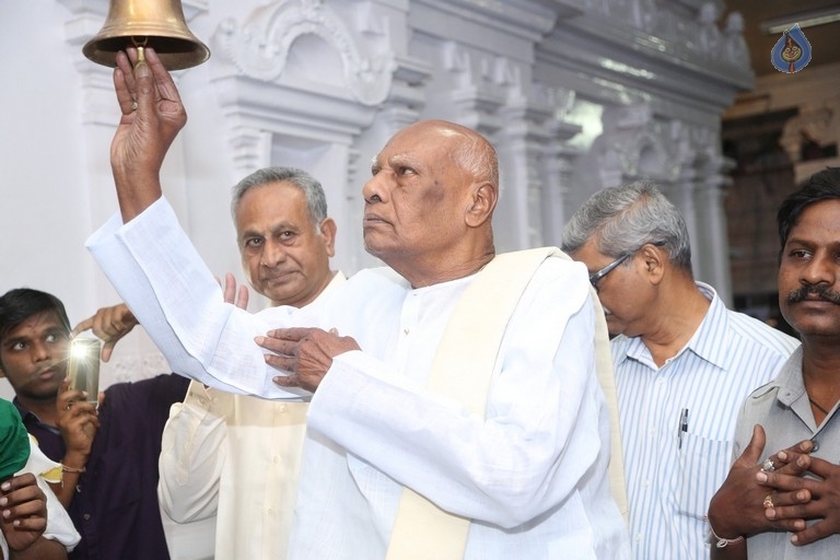 Journalists Association Felicitates Dadasaheb Phalke K Viswanath - 21 / 52 photos