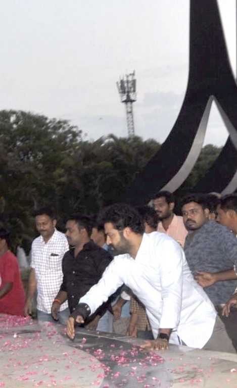 Jr NTR And Kalyan Ram Pays Tribute To NTR At NTR Ghat  - 17 / 17 photos