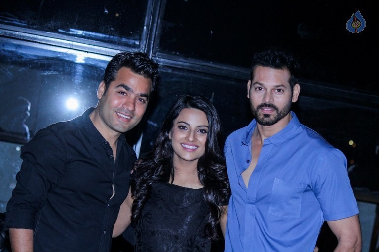 Jyothi Sethi Birthday Bash Photos - 47 / 84 photos