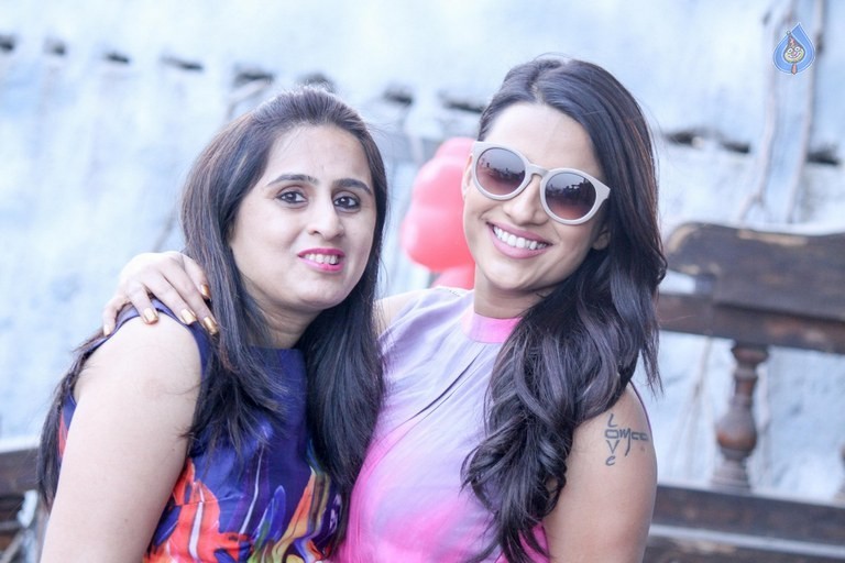 Jyothi Sethi Birthday Bash Photos - 65 / 84 photos