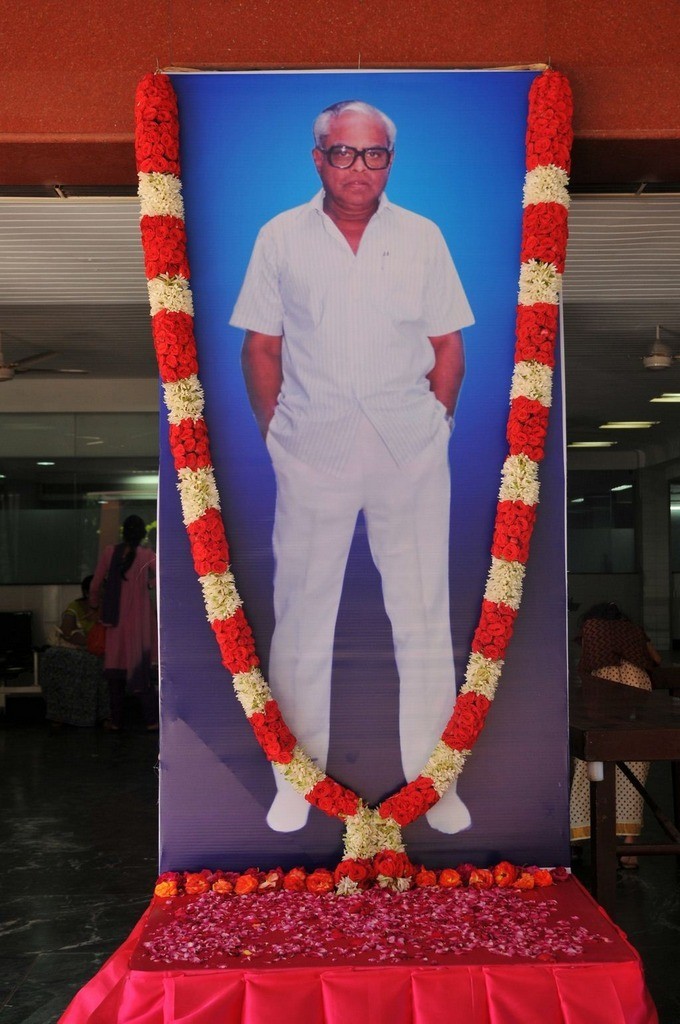 K Balachander 13th Day Ceremony - 12 / 48 photos