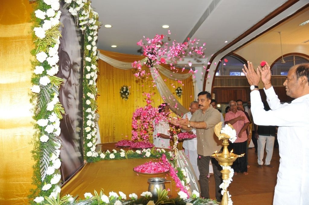 K Balachander 13th Day Ceremony - 30 / 48 photos