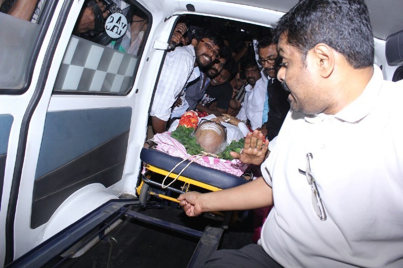 K Balachander Condolences Photos - 3 / 71 photos