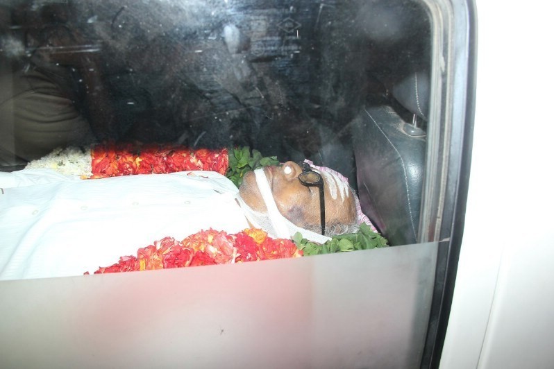 K Balachander Condolences Photos - 7 / 71 photos