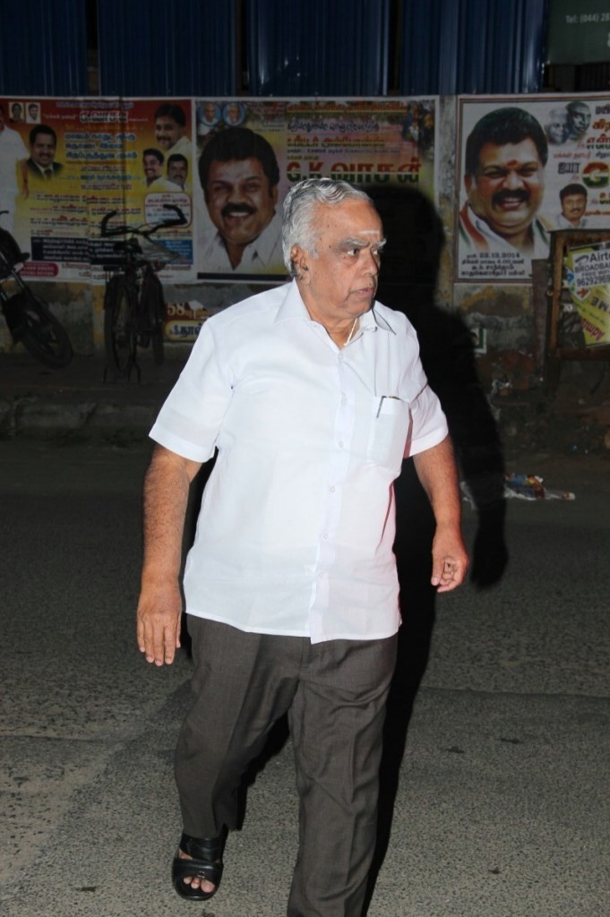 K Balachander Condolences Photos - 30 / 71 photos