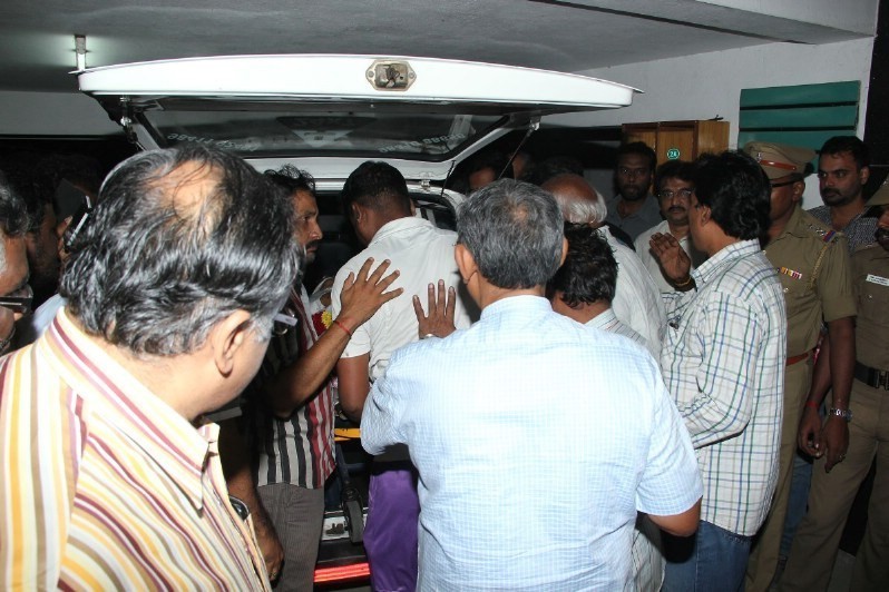 K Balachander Condolences Photos - 55 / 71 photos