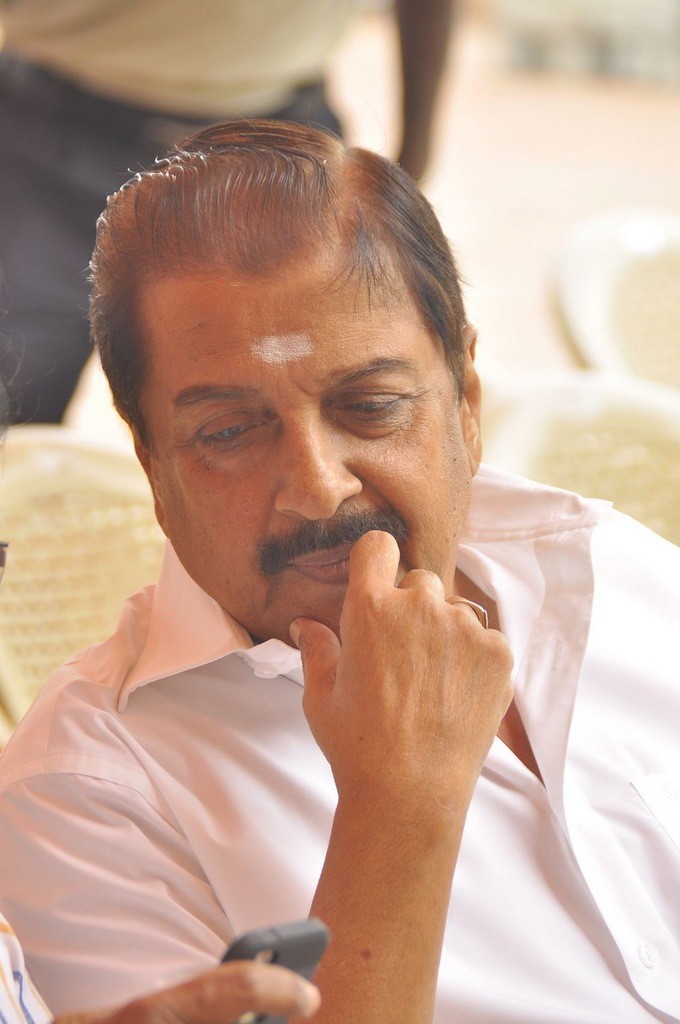 K Balachander Ninaivu Anjali Photos - 21 / 90 photos