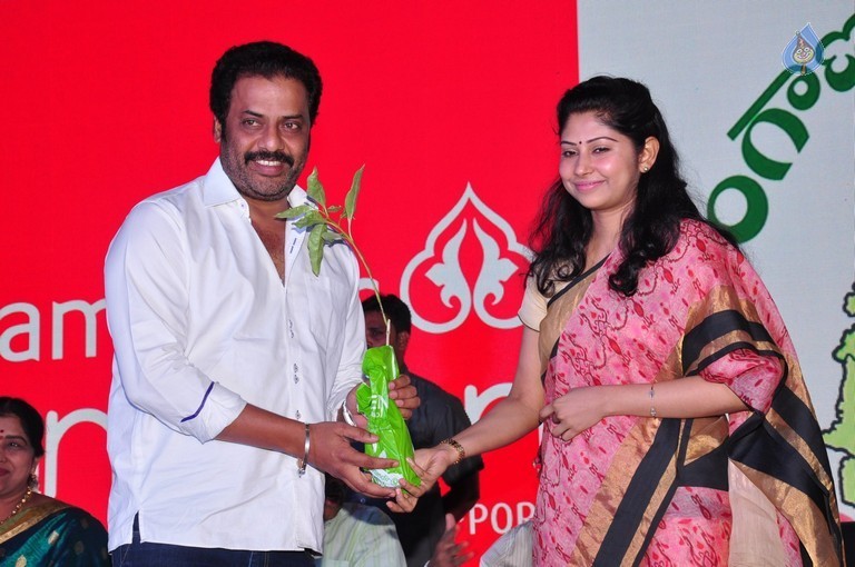 Kalamandir 6th Anniversary Celebrations - 131 / 144 photos