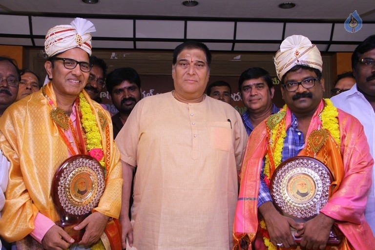 Kaloji Narayana Rao Award Function Photos - 11 / 16 photos