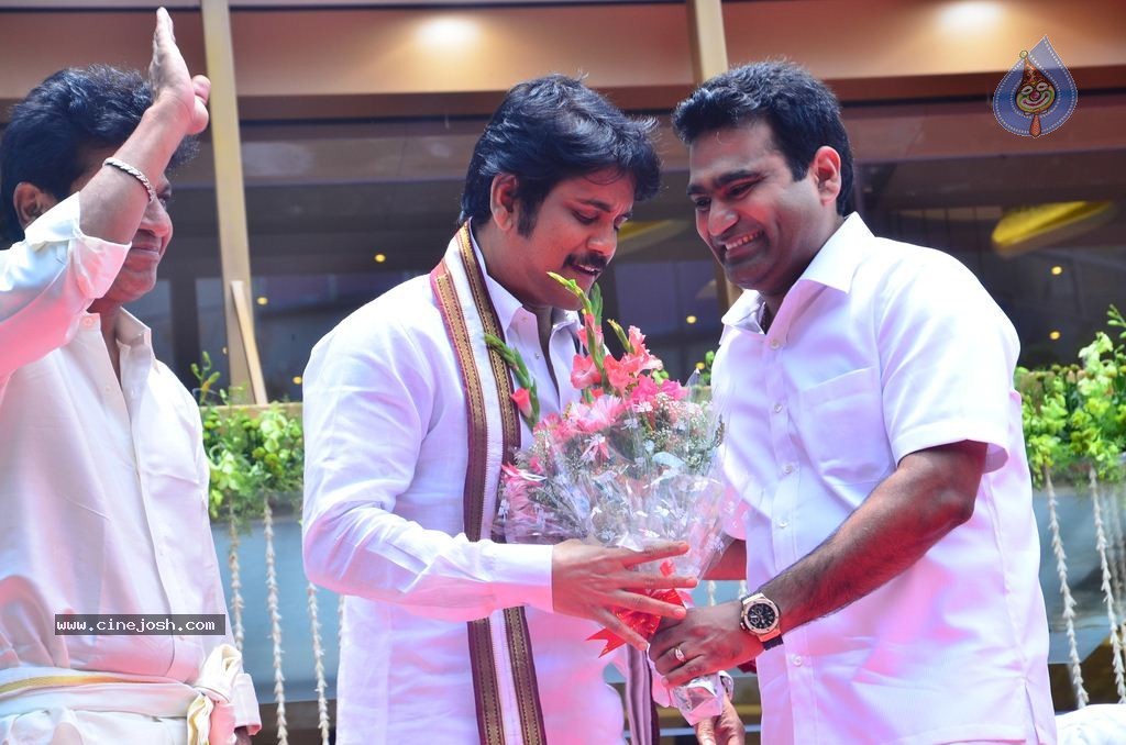 Kalyan Jewellers Chennai Showroom Launch - 13 / 59 photos