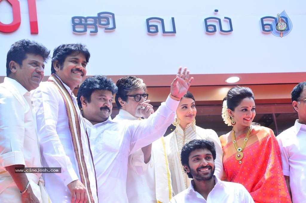 Kalyan Jewellers Chennai Showroom Launch - 19 / 59 photos