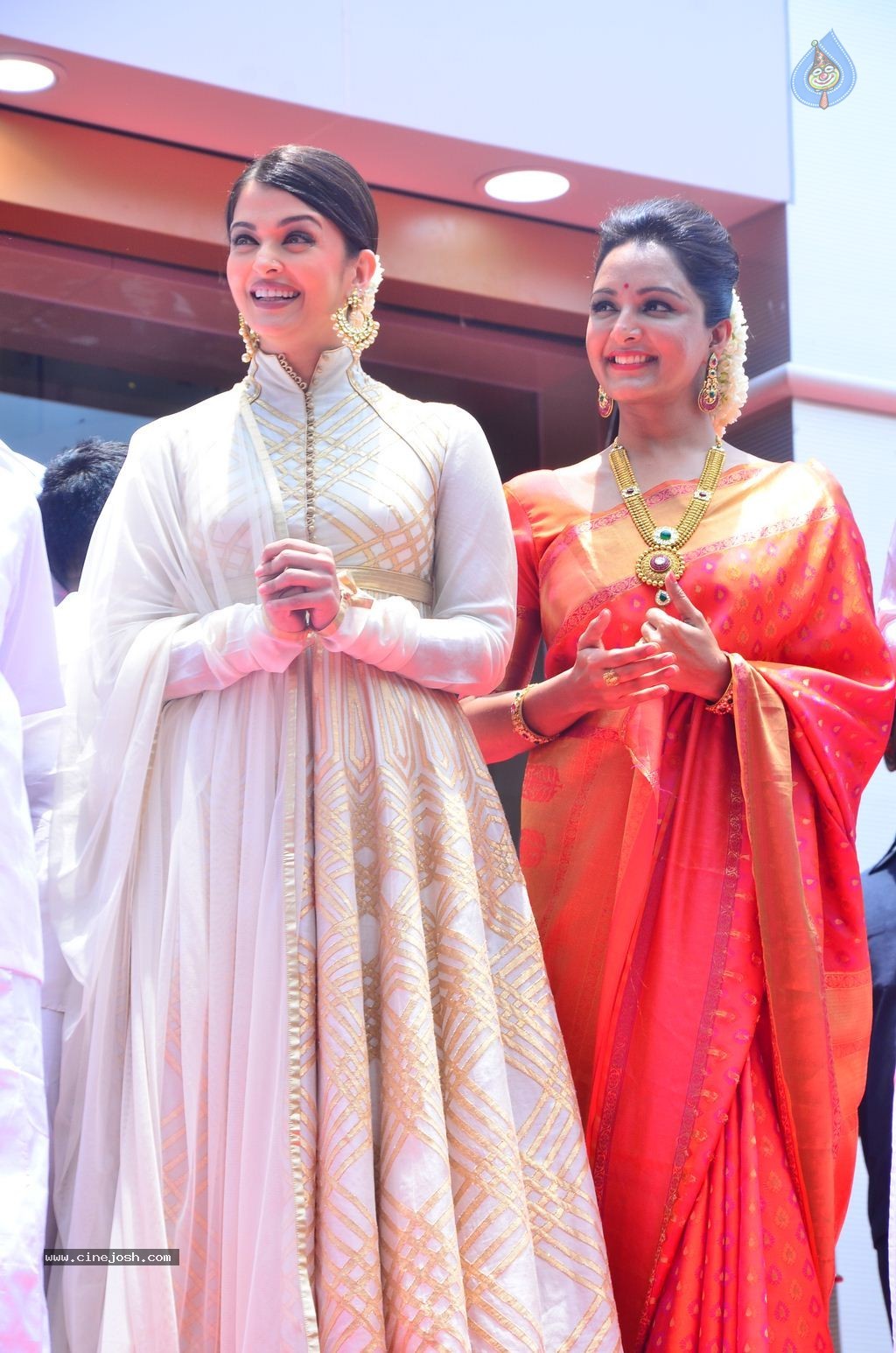 Kalyan Jewellers Chennai Showroom Launch - 40 / 59 photos