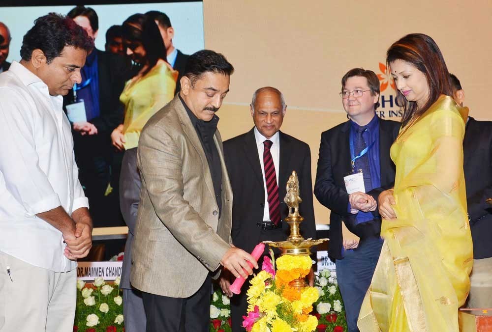 Kamal Haasan and Gautami at YICC Event - 12 / 18 photos
