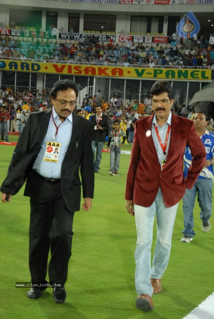 Karnataka Bulldozers vs Chennai Rhinos Final Match - 12 / 128 photos
