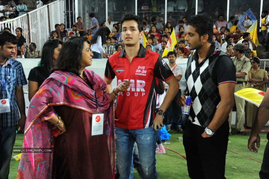 Karnataka Bulldozers vs Chennai Rhinos Final Match - 29 / 128 photos