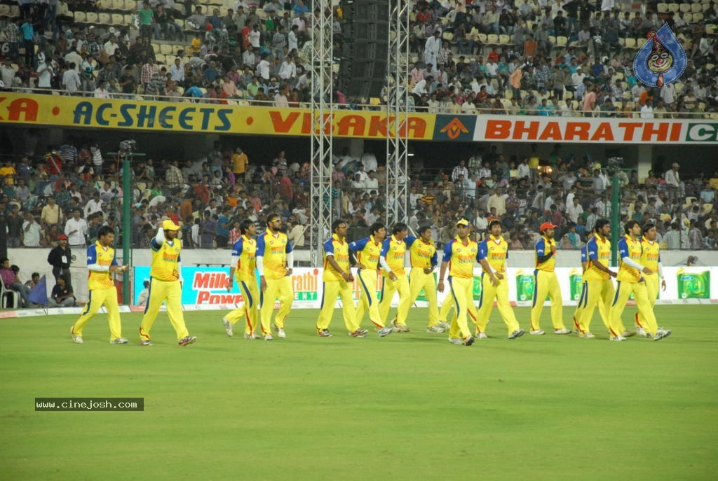 Karnataka Bulldozers vs Chennai Rhinos Final Match - 30 / 128 photos