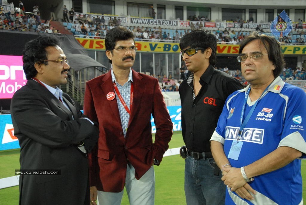 Karnataka Bulldozers vs Chennai Rhinos Final Match - 45 / 128 photos