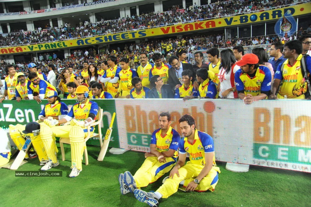 Karnataka Bulldozers vs Chennai Rhinos Final Match - 95 / 128 photos