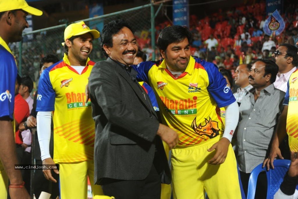 Karnataka Bulldozers VS Chennai Rhinos Match  - 20 / 129 photos