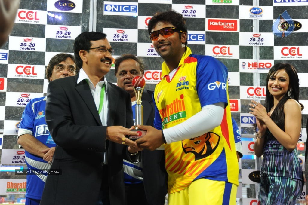 Karnataka Bulldozers VS Chennai Rhinos Match  - 64 / 129 photos