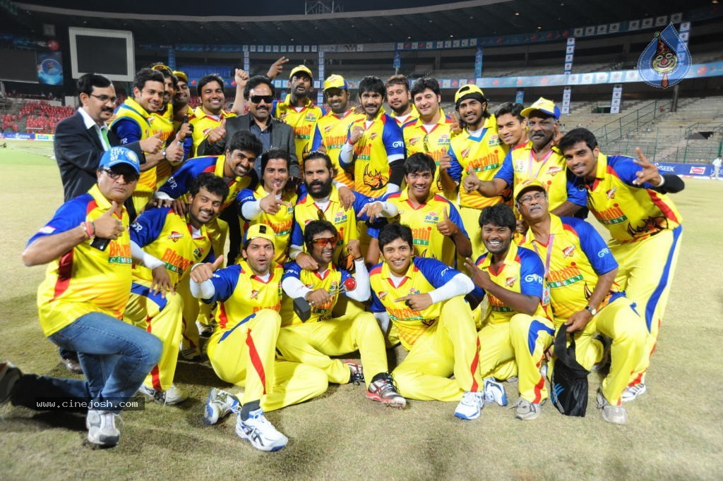 Karnataka Bulldozers VS Chennai Rhinos Match  - 98 / 129 photos