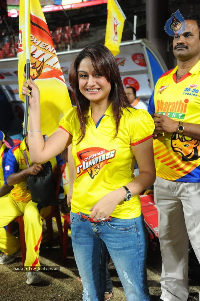 Karnataka Bulldozers VS Chennai Rhinos Match  - 118 / 129 photos