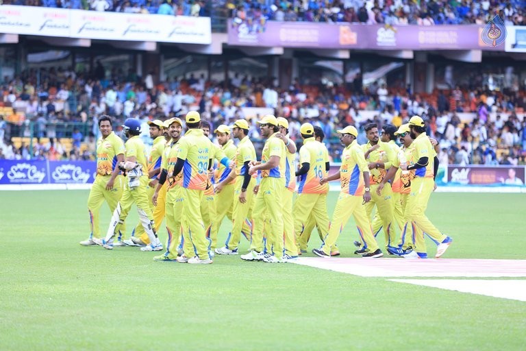 Karnataka Bulldozers Vs Chennai Rhinos Match Photos - 20 / 42 photos