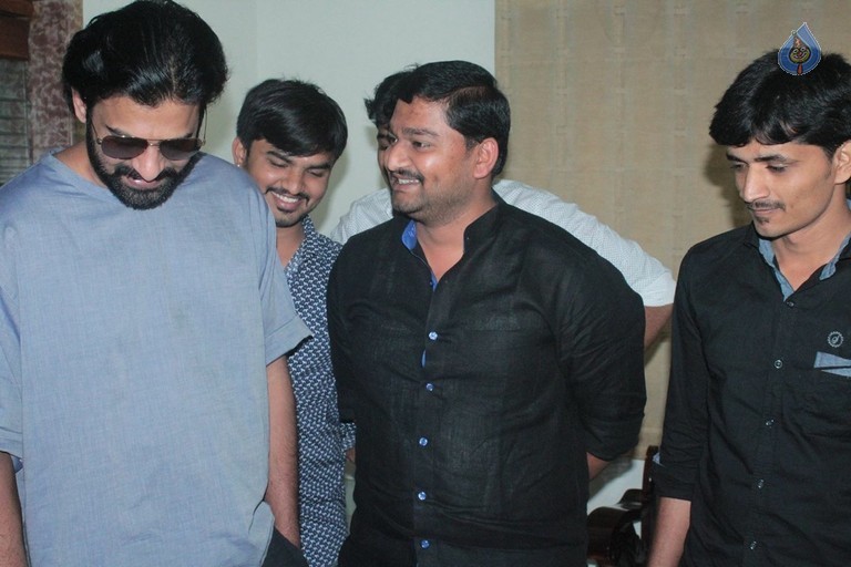 Karnataka Fans meet Prabhas - 2 / 39 photos