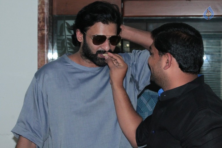 Karnataka Fans meet Prabhas - 11 / 39 photos
