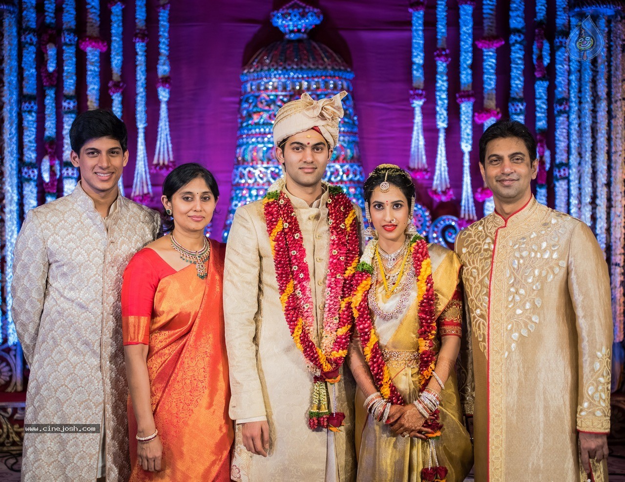 Kavya n Rajiv Wedding Album - 2 / 9 photos