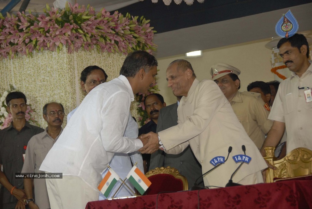KCR Sworn in as Telangana CM - 67 / 97 photos